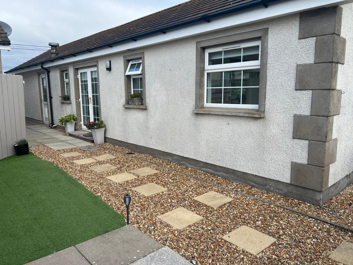 Smythe Cottage Kirkistown Exterior foto