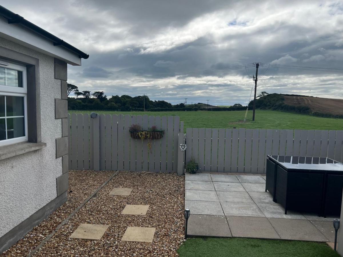 Smythe Cottage Kirkistown Exterior foto