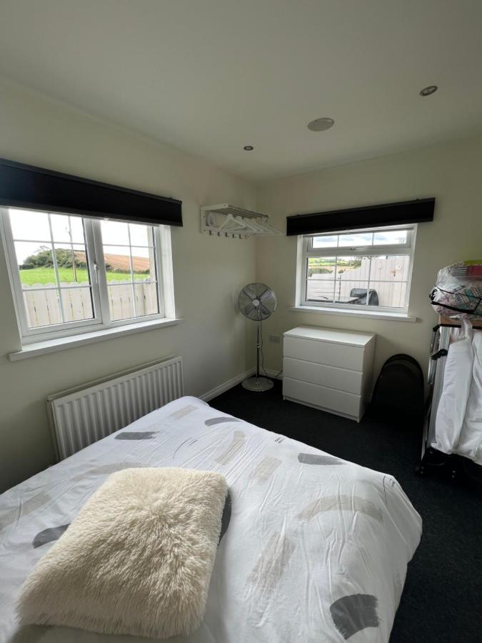 Smythe Cottage Kirkistown Exterior foto